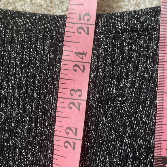 Jones New York Woman’s V Neck Pullover Textured Gray Sweater Petite Large - Picture 6 of 6